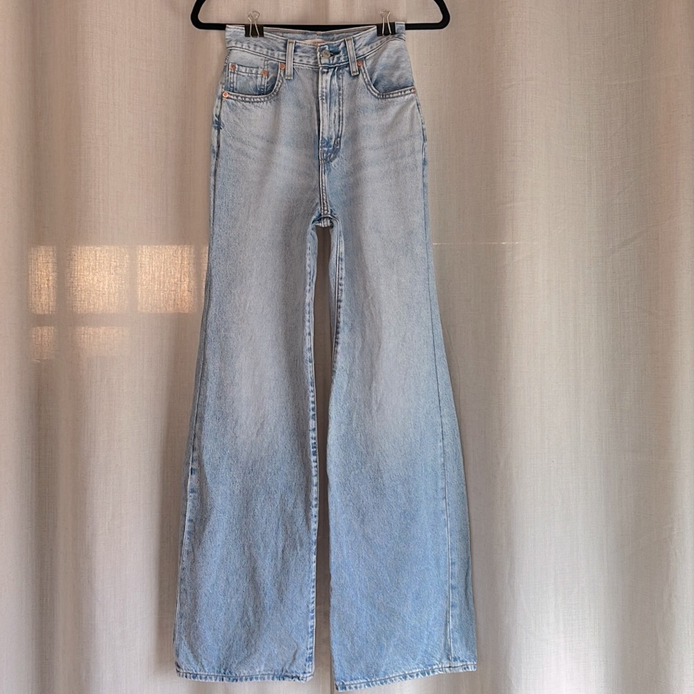 Levi’s Ribcage Wide Leg Jeans